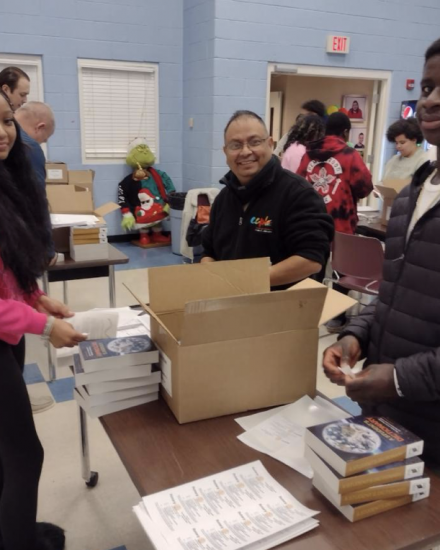 la-plata-rotary-dictionary-donation